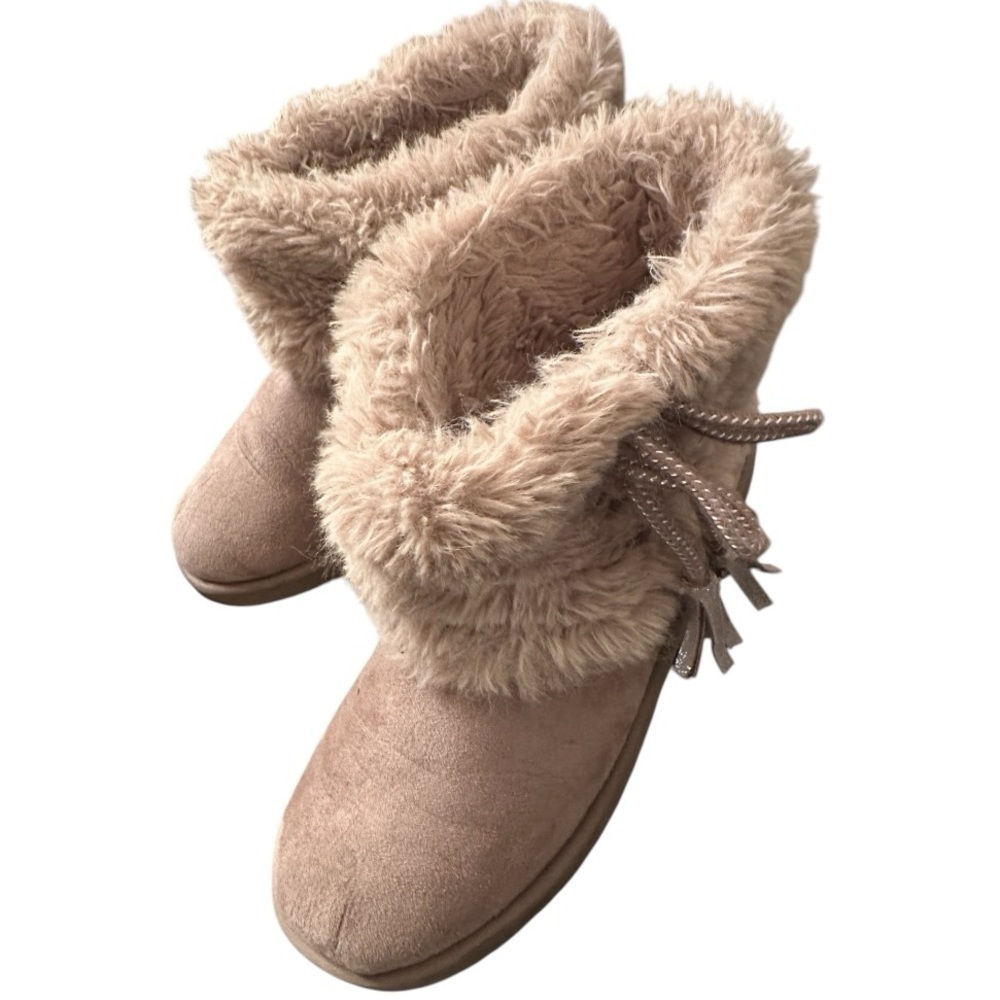 Magellan Outdoors Girls Winter Faux Fur Boots Size 3 - Picture 2 of 7
